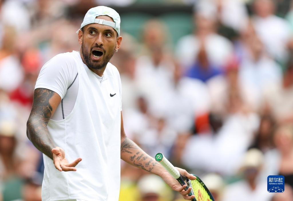 再次披上那 再次披上那